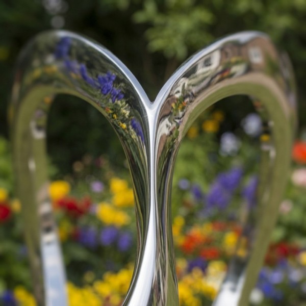 Modern Eternal Heart | 8K Mirror-Polished Stainless Steel Abstract Sculpture for Luxury Landscapes
