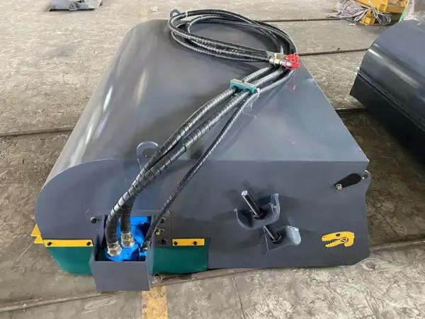 72 In Skid Steer Pick Up Sweeper Operating Width 1520mm 1820mm