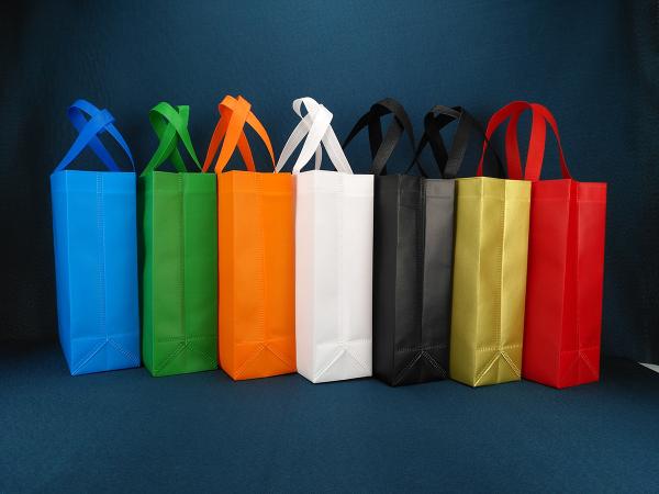 Non woven storage business gift bag die cut tote bags polypropylene custom laminated shopping polypropylene fabric bags