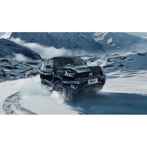 Chinese SUV Cars Dongfeng M-hero 917 High Horsepower Buggy with 1088 Horsepower PHEV EV and 142.7kWh Battery Capacity