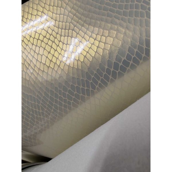 Snake Pattern Double Layer PU Coated Soccer Leather with Waterproof Non-Woven Backing and Customizable Pattern