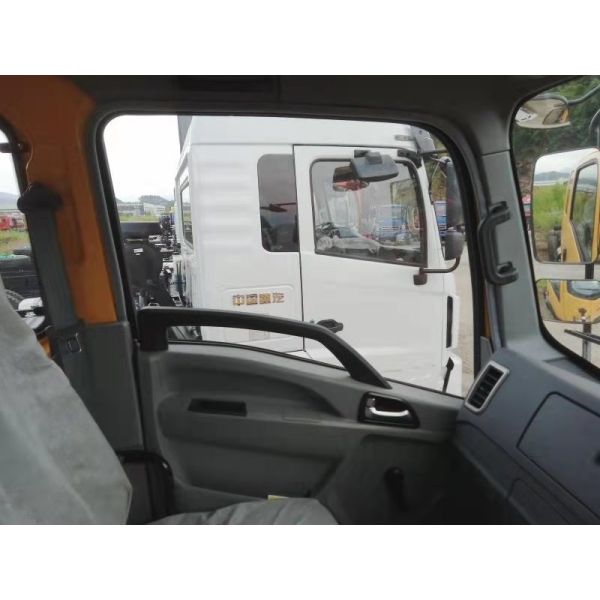 Brand New Sinotruck HOWO RHD Right Hand Steering Drive 10Ton Cargo Truck 4X2