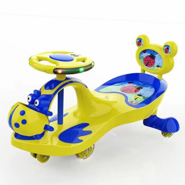 Мальчики и девочки ездят на свинговых автомобилях с сертификатом CE