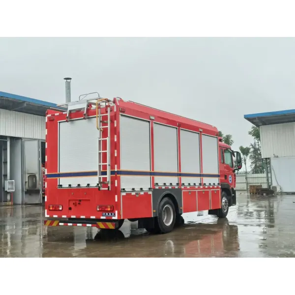 Dongfeng 4X4 Emergency Rescue Truck with Generator and Pump