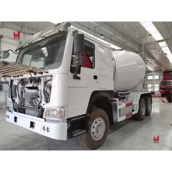 La marque de Sinotruck HOWO a utilisé le camion de mélangeur concret de 10cbm 12cbm 6x4