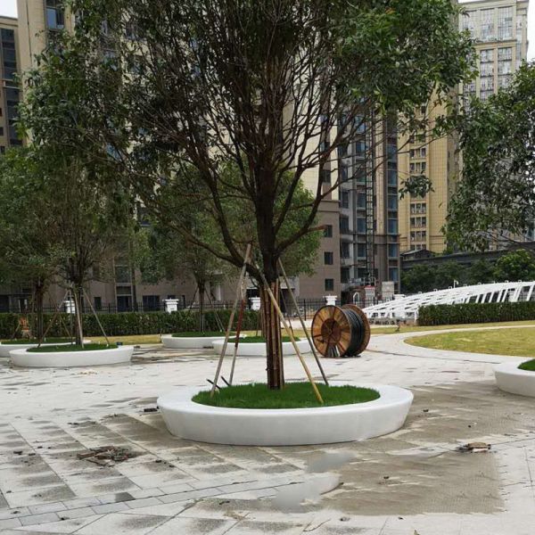 Легкая серая стекловолокнистая смола набор наружной мебели стекловолокнистые столовые стулья