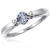 0,25 quilates Tanzanite con Sterling Silver Ring Jewelry con el acento blanco de la CZ