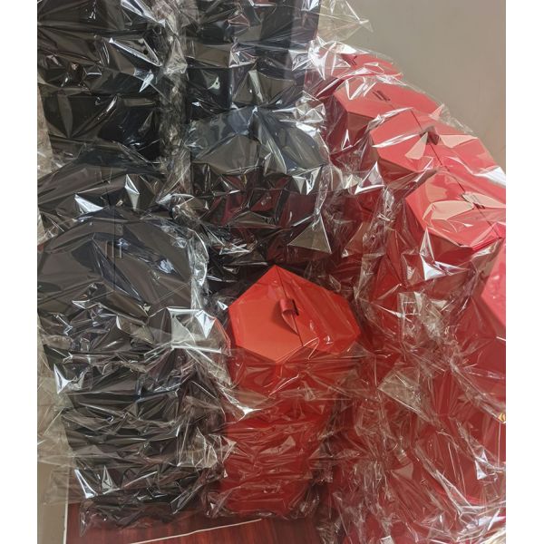 Сердце подарка дня Святого Валентина коробки изготовленного на заказ картона упаковывая оптовое сформировало подарочную коробку с лентой