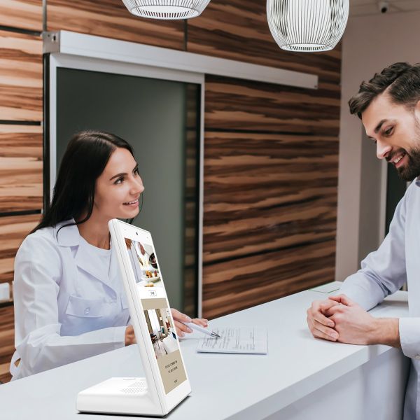 Касание l формирует 10,1» Signage цифров вертикали RK3128
