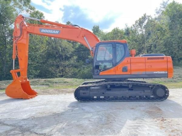1900KW Doosan DX225LC Used Grandes excavatrices de construction machine de creusement