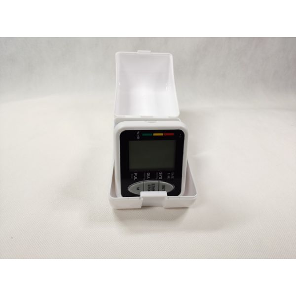 Wrist Type Boiling Point Monitor Blood Pressure Measuring Instrument Sphygmomanometer Blood Pressure Wrist Monitor