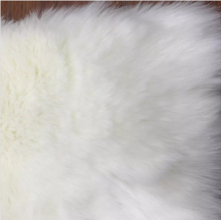 Soild Plush Faux Fur Animal Rug , Luxury Fur - Thick White Washable Faux Fur Rug
