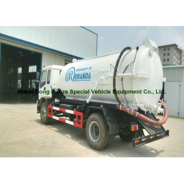 ISUZU Septic Vacuum Trucks / Sewer Suction Truck Euro 5 Engine 205HP