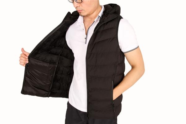 Fashion Casual Hooded Black Padded Gilet Mens Fur Linning In Stock