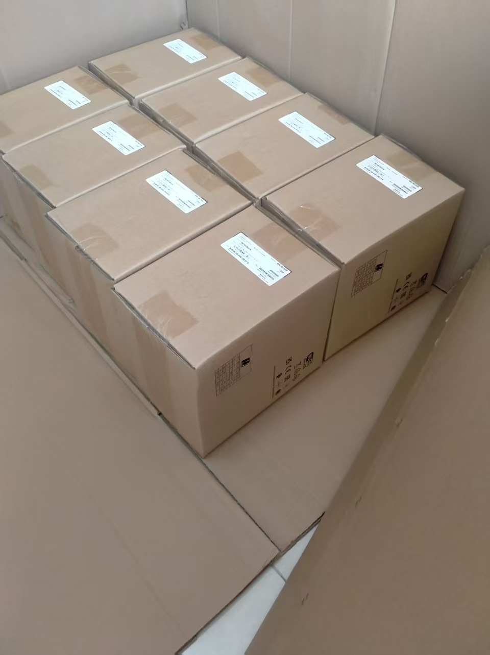R4H22A HPE Aruba Networking AP-577 (RW) Outdoor Wi-Fi 5 Access Point with External Antennas