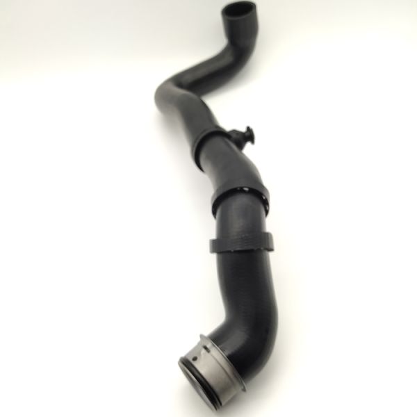 2035012882 SQCS Intercambiador de calor manguera de agua aislada para el radiador inferior del Benz Sprinter