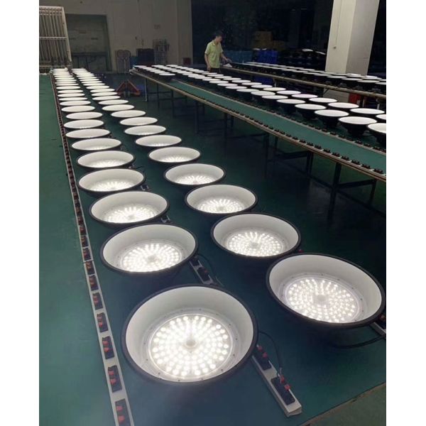 High Lumen UFO High Bay Light 100W 150W 200W Waterproof 60° 90° 120° Beam Angle