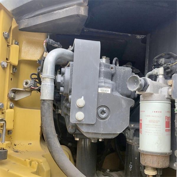 En bon état 22 Tonnes d'origine Komatsu japonaise utilisée de l'excavateur à Shanghai 2018 Année