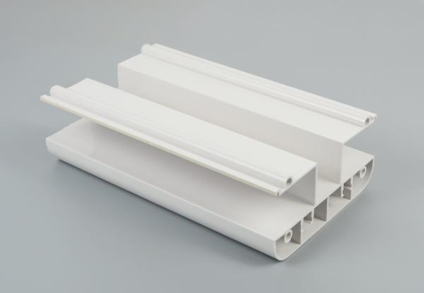 Profiles rigides en PVC avec un canal carré d'extrusion complexe