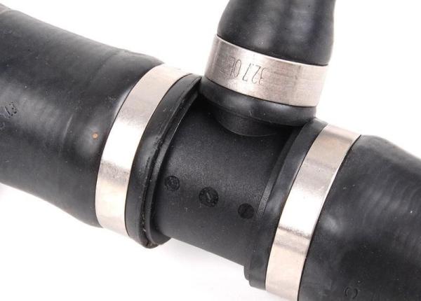 17127526856 Radiator Coolant Hose Pressure Resistant For Engine Cooling Radiator