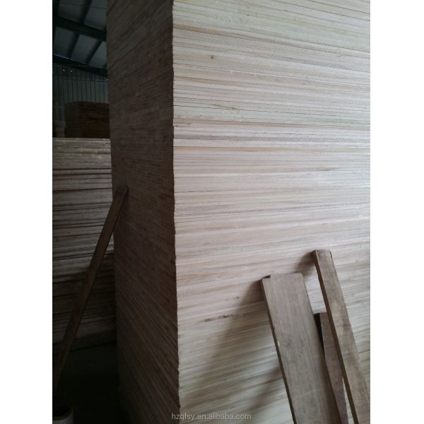 Tablero de pino de madera sólida de pino natural o blanqueado de grado BC