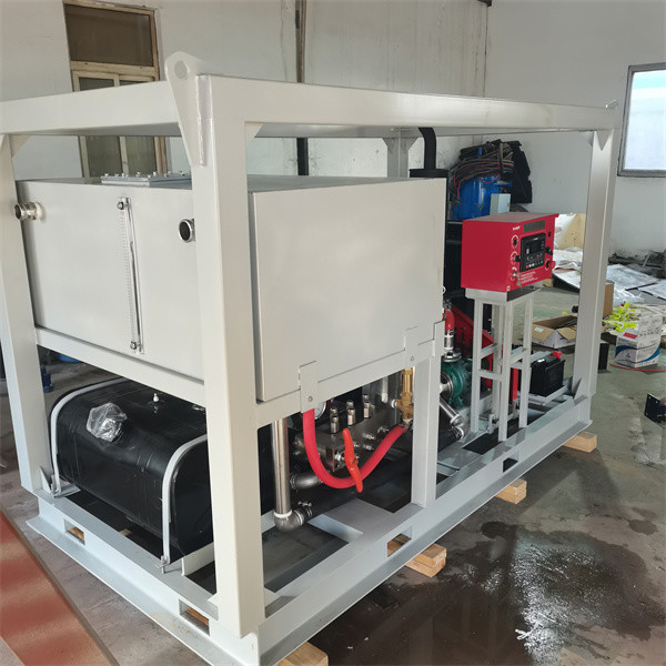 Marine Ship Bottom Cavitation Jet Underwater Cleaning Machine 55kw 22MPa