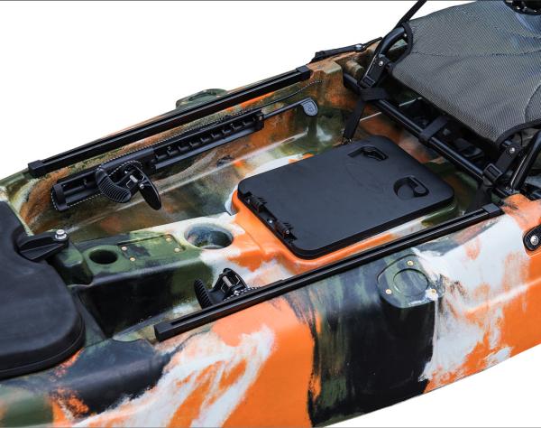 Blow Fitting Sea Fishing Kayak , Simple Black Color Single Man Canoe