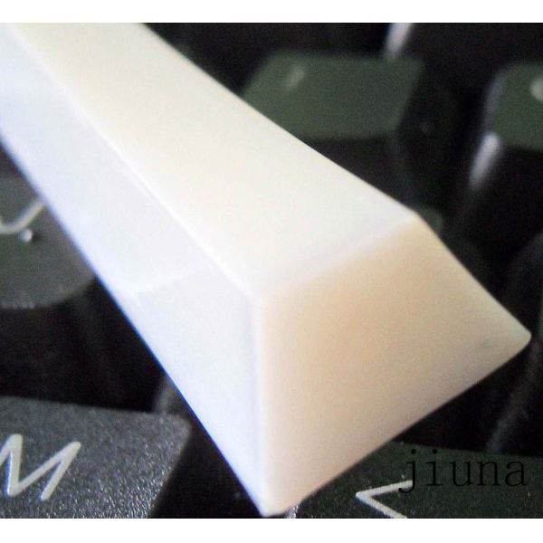 La PU y el PVC dirigen el color blanco de M para dirigir en las bandas transportadoras, resistencia de aceite, buena desgaste-resistencia.