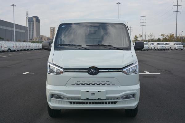 LHD Chinese Factory EV Cargo Van Pure Electric Delivery Van Electric Cargo Van