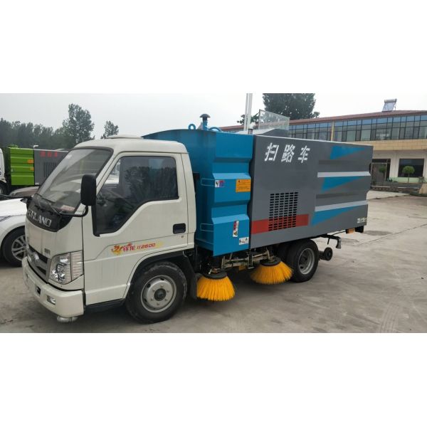 Белизна Forland 4x2 уборщика тележки дворника Foton