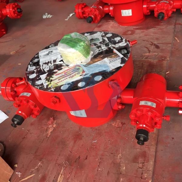 API 6A Oilfield Wellhead Equipment Typical Tubing Head And Casing Tubing Drilling Spool