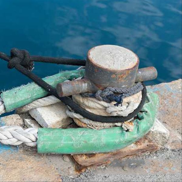 Bollardos de amarre de acero inoxidable para una resistencia superior a la corrosión Hongruntong Marine