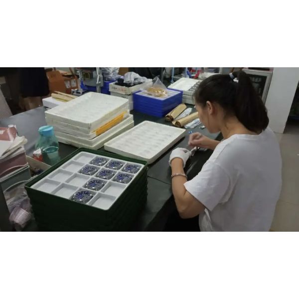 ODM Luxury Quartz Watch 3 Atm Quartz Watch водостойкие для бизнеса спортивная одежда