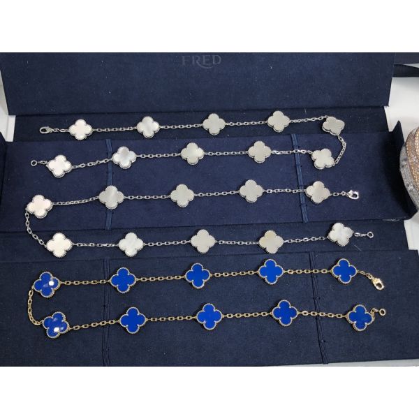 Fantastic  Van Cleef & Arpels 18k Gold Vintage Alhambra Necklace 10 Motifs