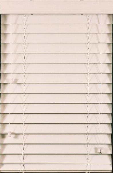 50mm pvc foamwood venetian blinds with steel headrail and pvc foamwood bottomrail