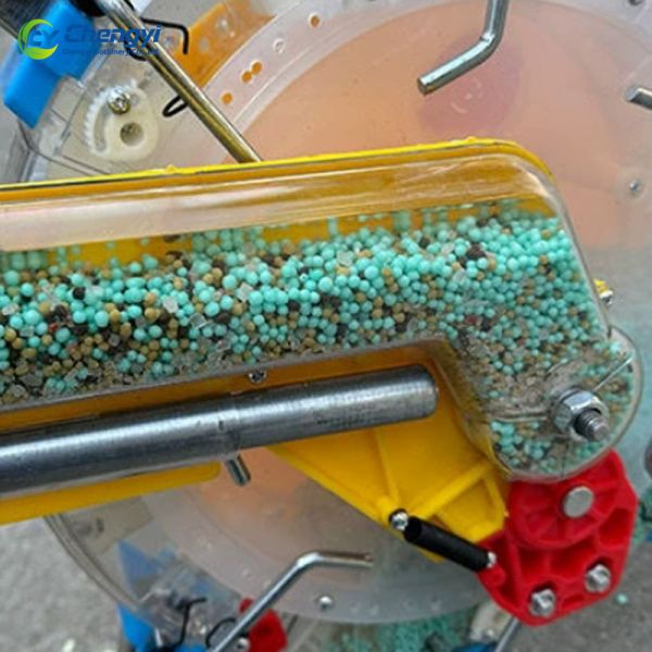 Eco Friendly Hand Push Fertilizer Spreader For Precision Organic Nutrient Application