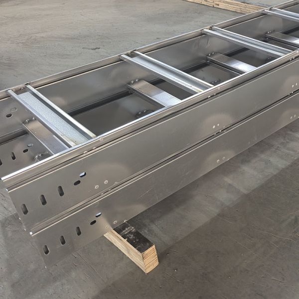 Trapezoidal Aluminum Ladder Cable Tray Lightweight Fire Resistant