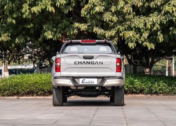 2025 ODM Battery Gasoline Petrol Fuel Hybrid Chang An Hunter Pickup Truck Gray / White / Orange Interior Color 1930mm Width