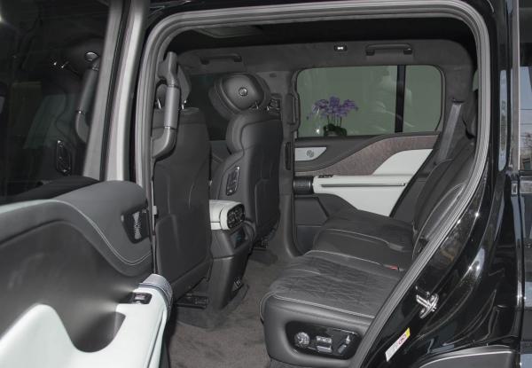 BYD Yangwang U8 2024 Off-road Player Edition Popular Used Cars Extended-Range SUV With  Electric