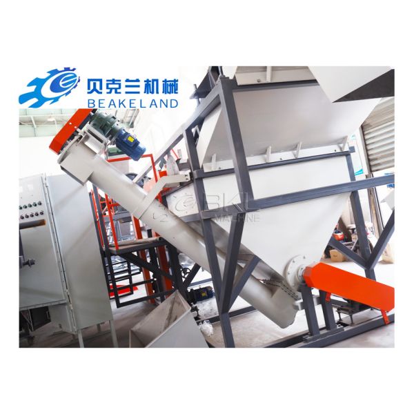 Double Washing Tanks Recycling Equipment In Plastic Recycle
