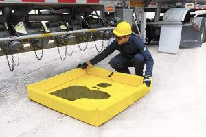 Tank Spill Containment Berm Collapsible Foam Wall For Fuel Leakage Under Truck