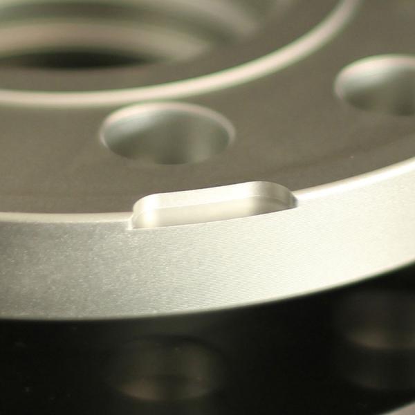 17mm Forged Aluminum Billet Hub Centric Wheel Spacer Adapter PCD & Hub Changed 5x130/71.6 to 5x114.3/60.0 for PORSCHE