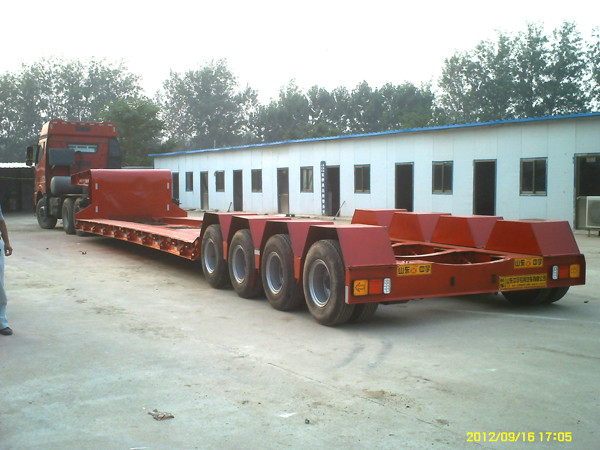 Gooseneck Low Bed Semi Trailer With Air Ladder , Lowbed Semi Trailer