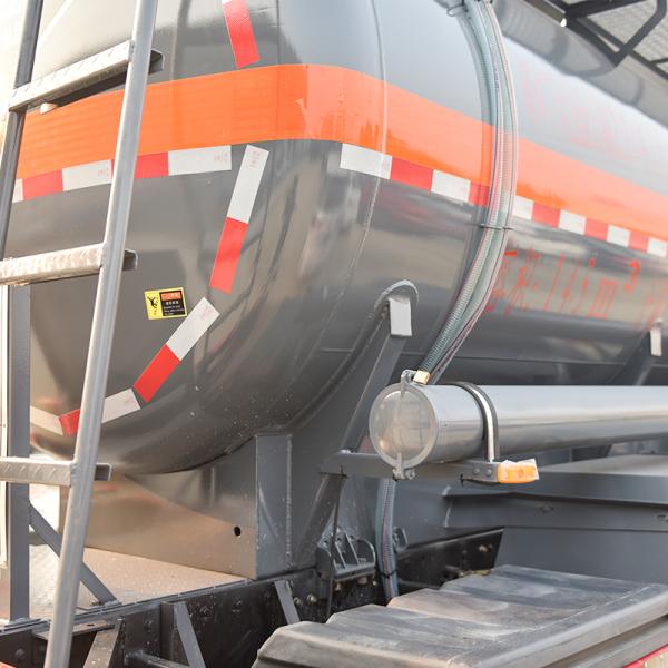 14.5CBM Hydrochloric Acid Liquid Alkali Tank Corrosive Product Tanker 26000 Gross Vehicle Weight