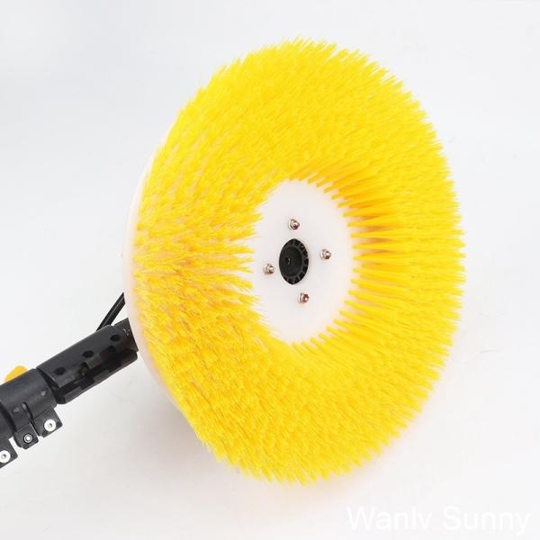 Pinceau de nettoyage de panneau solaire en fibre de carbone et ensemble de poteaux de 3,5 m-5,5 m-7,5 m Taille maximale de dépliage