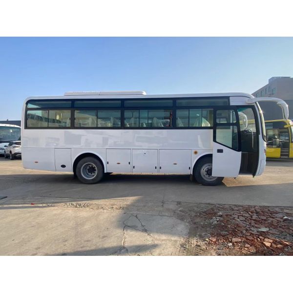 Used Higer Luxury Coach Bus 30 Seater Diesel Engine City Bus in Excellent Condition