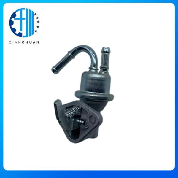 Bomba de combustível 1C010-52033 Adapta-se ao motor Kubota V3300 Trator M95 M96