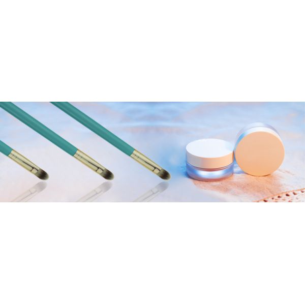 Ultra Soft Professional Cosmetic Synthetic Brushes Makeup Concealer For Dark Circles