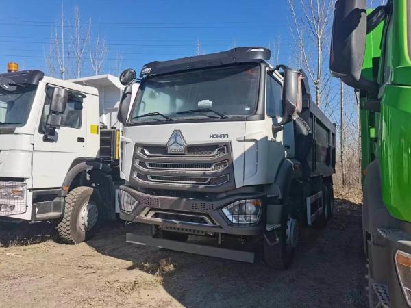 80% Used HOWO 8*4 12wheeled Dump Truck Diesel 371HP 375HP 420HP with 12wheeled Design