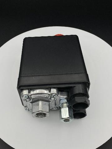 Métal ISO9001 standard emboutissant des pièces pour l'électronique automobile